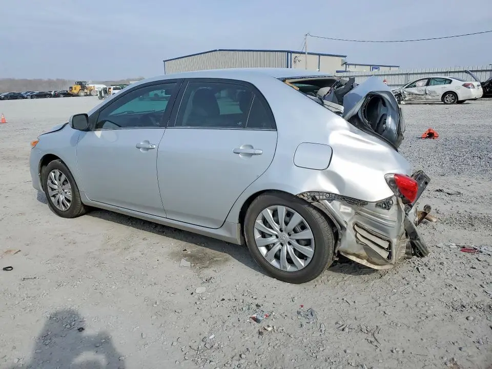 2013 TOYOTA COROLLA LE  