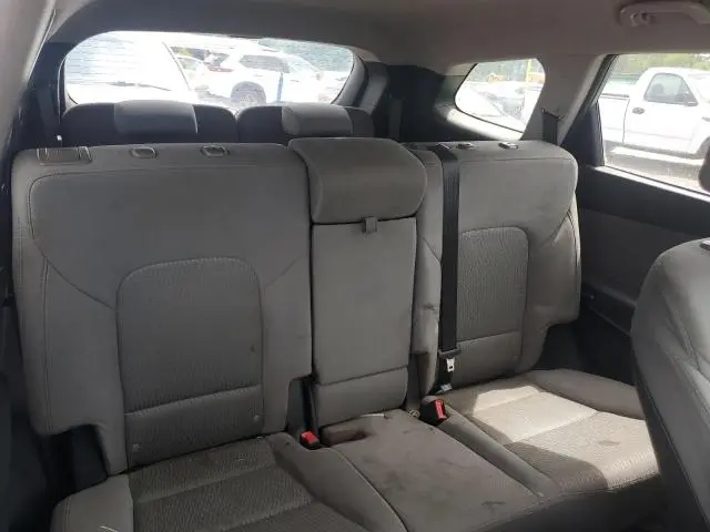 2018 HYUNDAI SANTA FE SE  