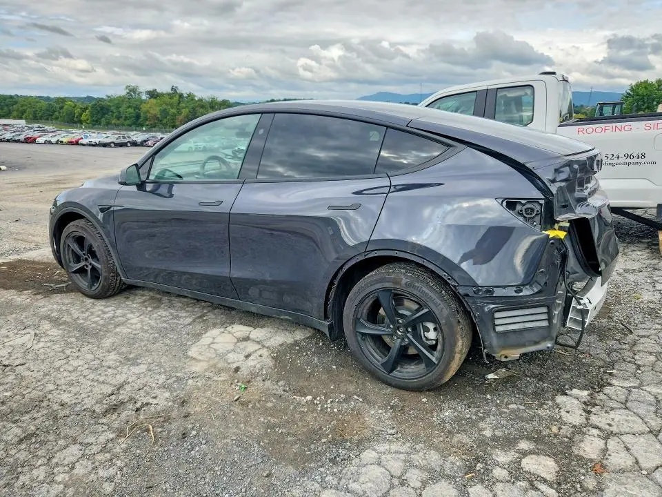 2026 TESLA MODEL Y   
