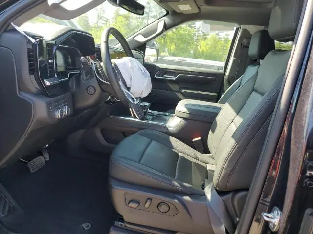 2025 GMC SIERRA K1500 SLT  