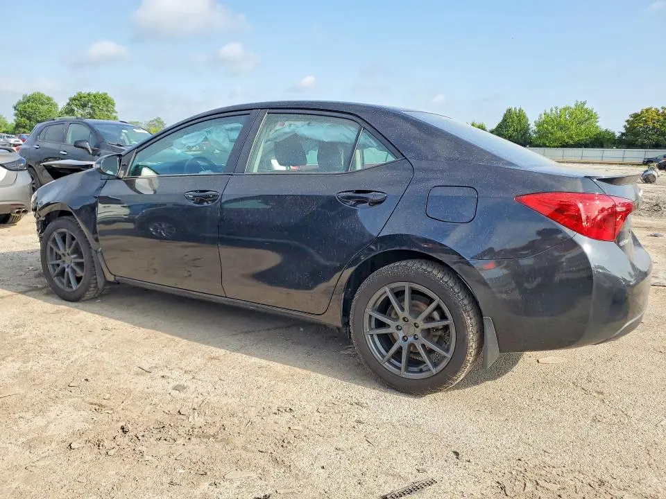 2018 TOYOTA COROLLA SE  