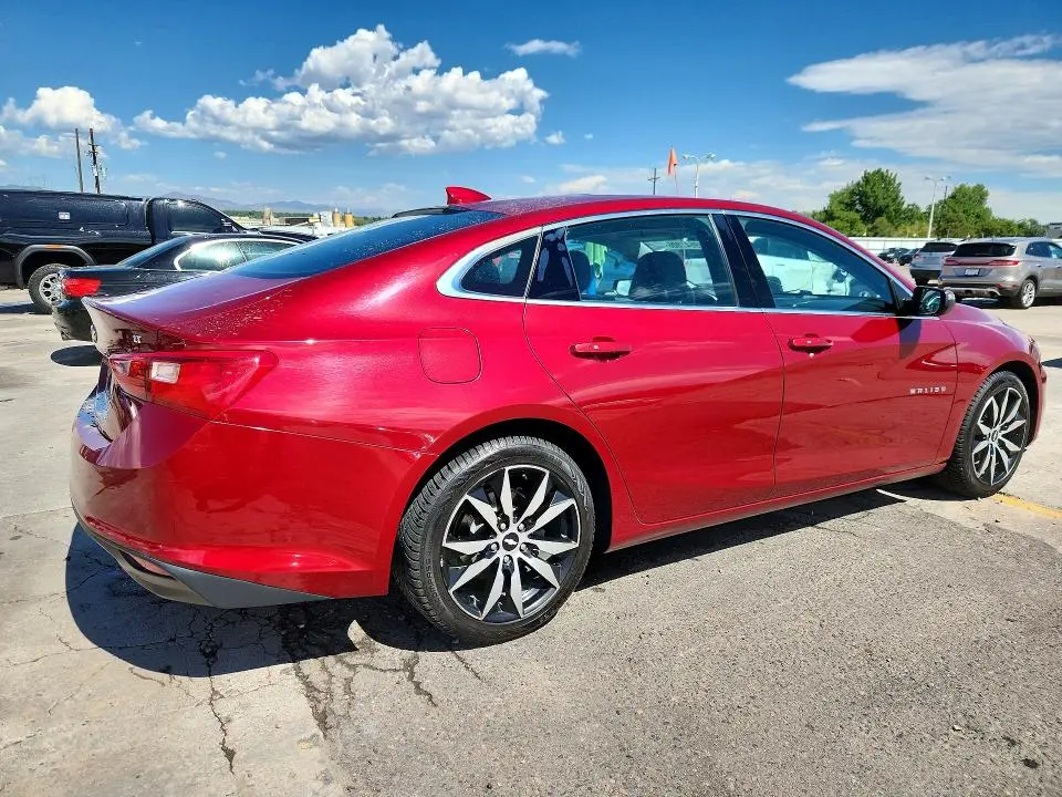 2017 CHEVROLET MALIBU LT  