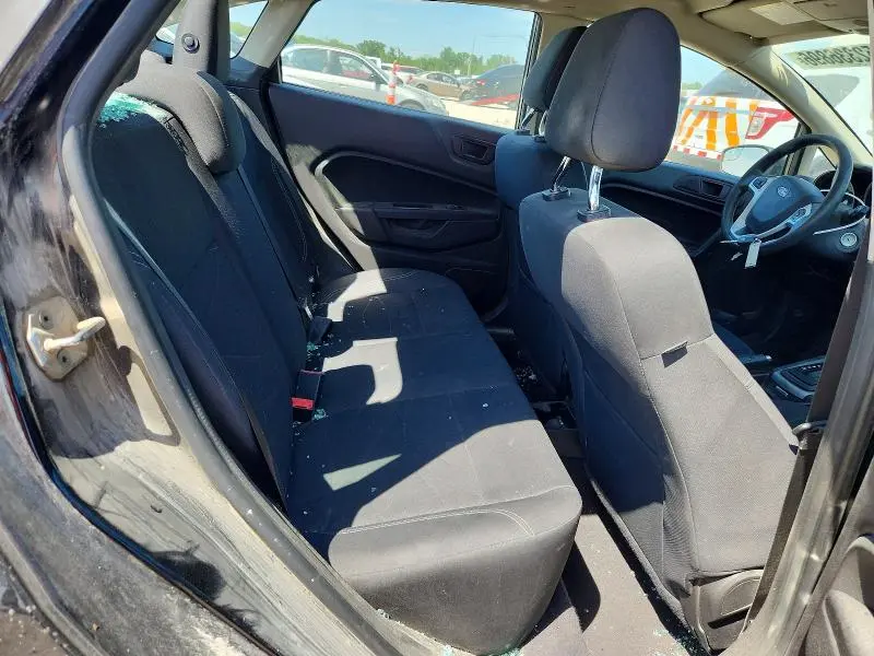 2017 FORD FIESTA SE  