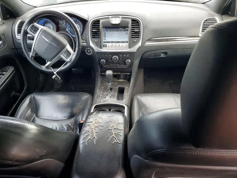2011 CHRYSLER 300 LIMITED  
