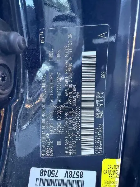 2014 TOYOTA SIENNA XLE 8-PASSENGER  