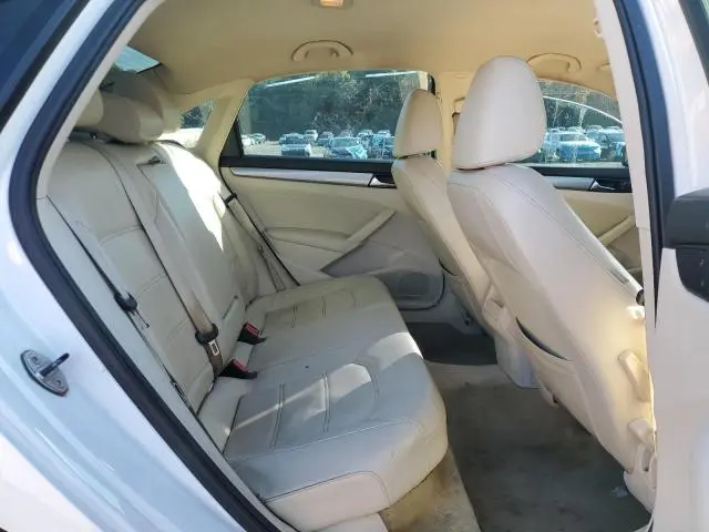 2013 VOLKSWAGEN PASSAT S  