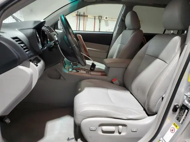 2010 TOYOTA HIGHLANDER LIMITED  