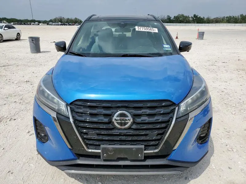 2021 NISSAN KICKS SR  