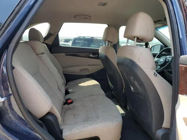 2017 KIA SORENTO LX  