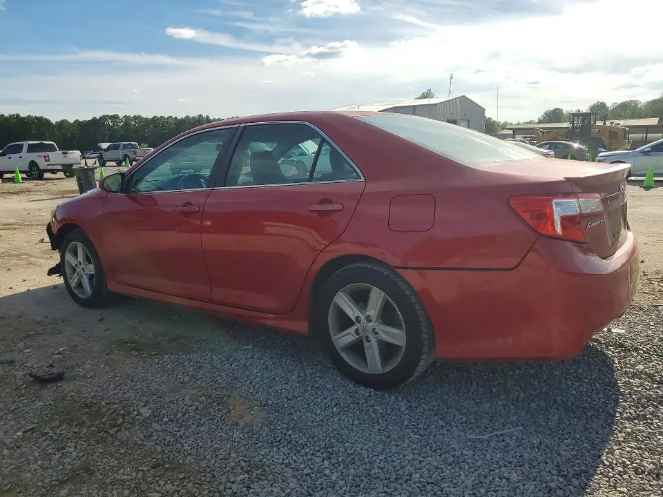 2012 TOYOTA CAMRY SE  