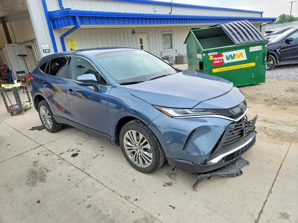 2023 TOYOTA VENZA LIMITED  