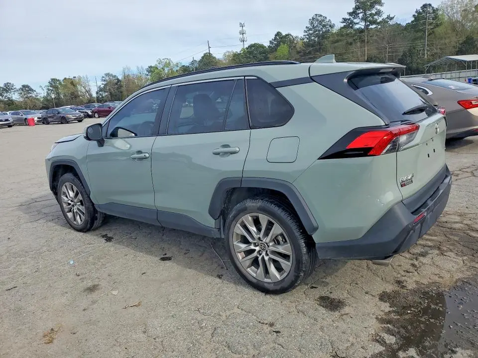 2023 TOYOTA RAV4 XLE PREMIUM  