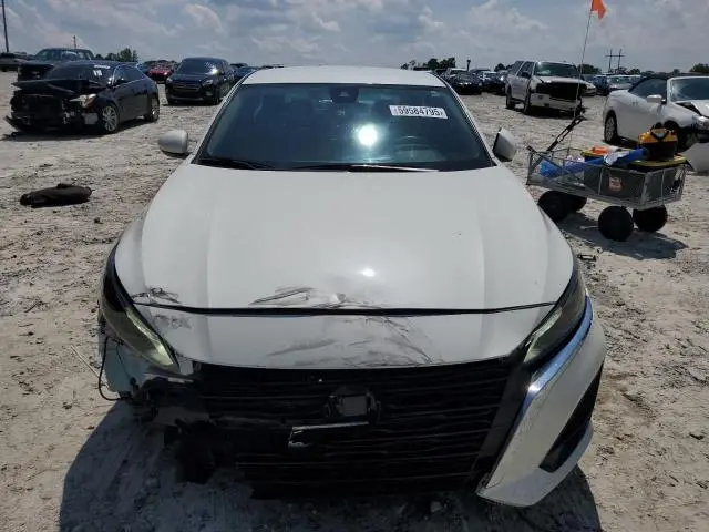 2023 NISSAN ALTIMA SV  