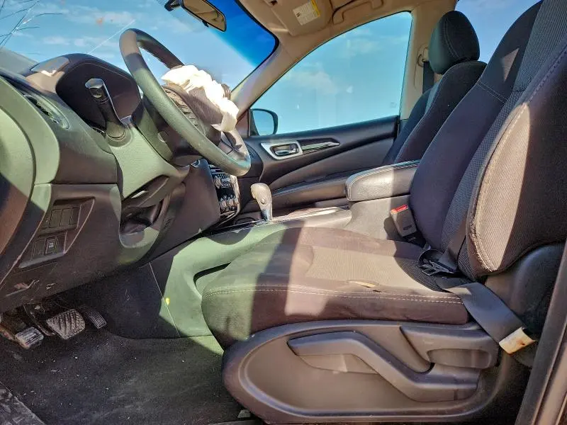 2019 NISSAN PATHFINDER S  