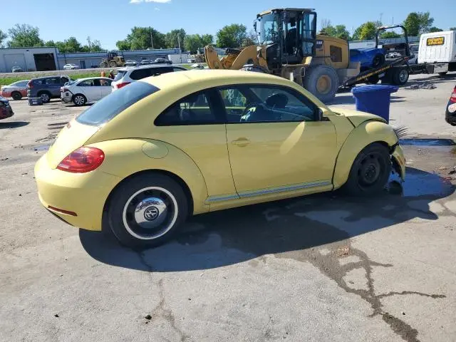 2012 VOLKSWAGEN BEETLE   