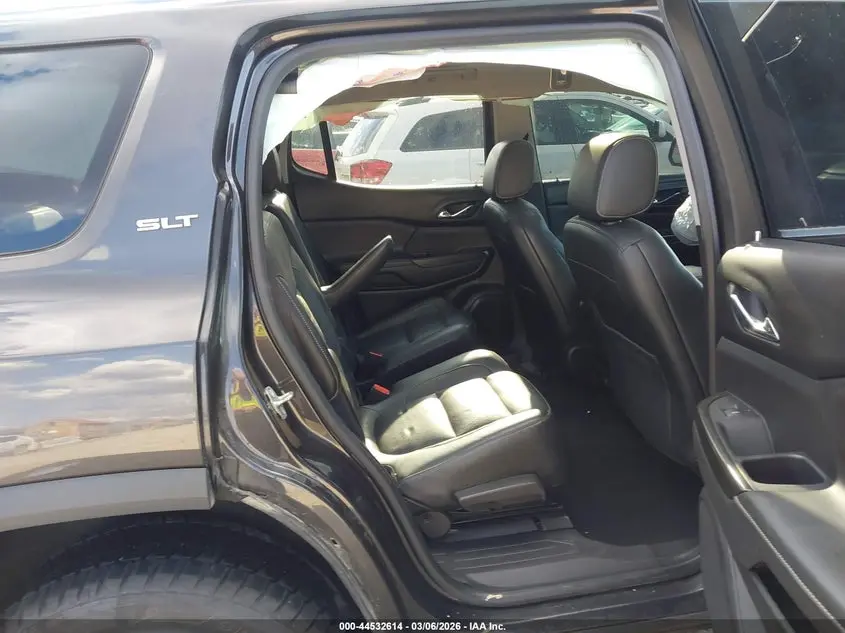 2017 GMC ACADIA SLT-2