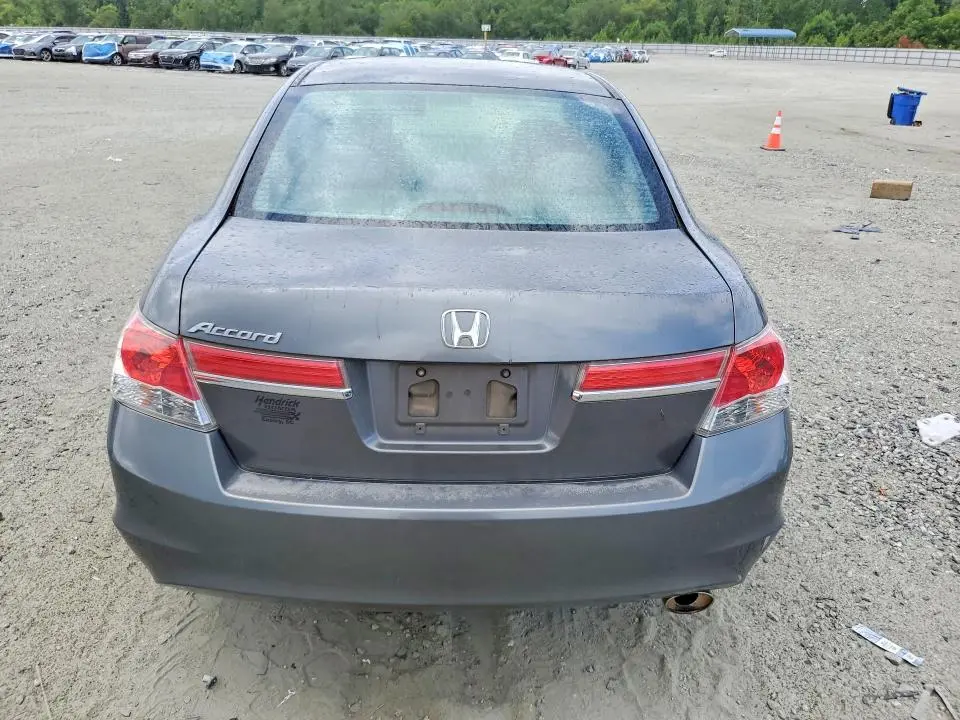 2011 HONDA ACCORD LXP  