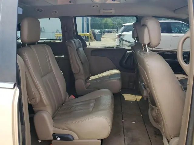 2011 CHRYSLER TOWN & COUNTRY TOURING L  