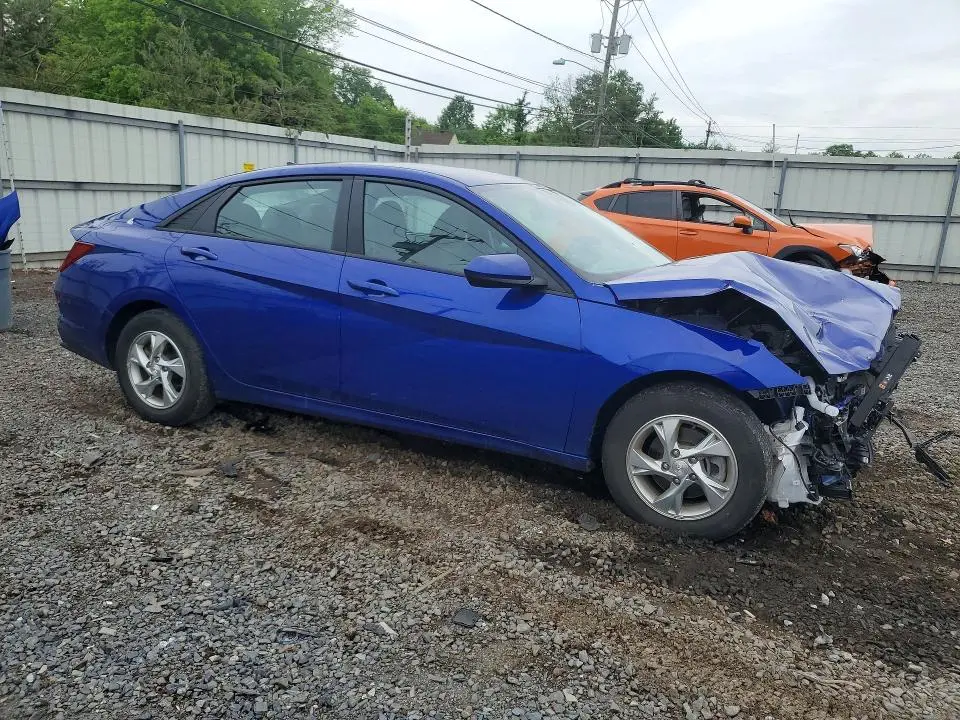 2023 HYUNDAI ELANTRA SE  