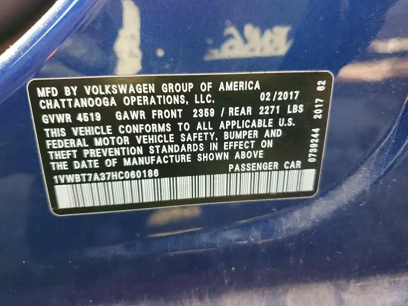 2017 VOLKSWAGEN PASSAT SE  