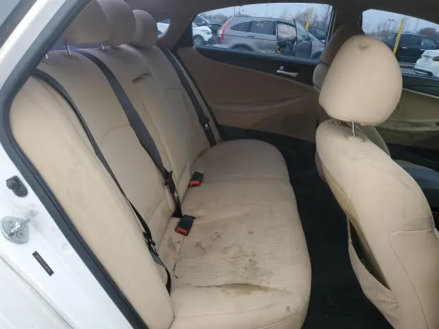 2012 HYUNDAI SONATA GLS  