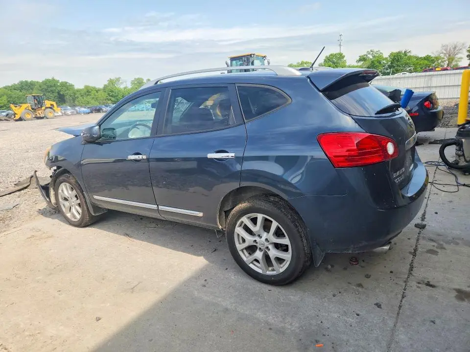 2013 NISSAN ROGUE S  