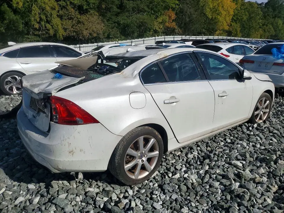 2016 VOLVO S60 PREMIER  