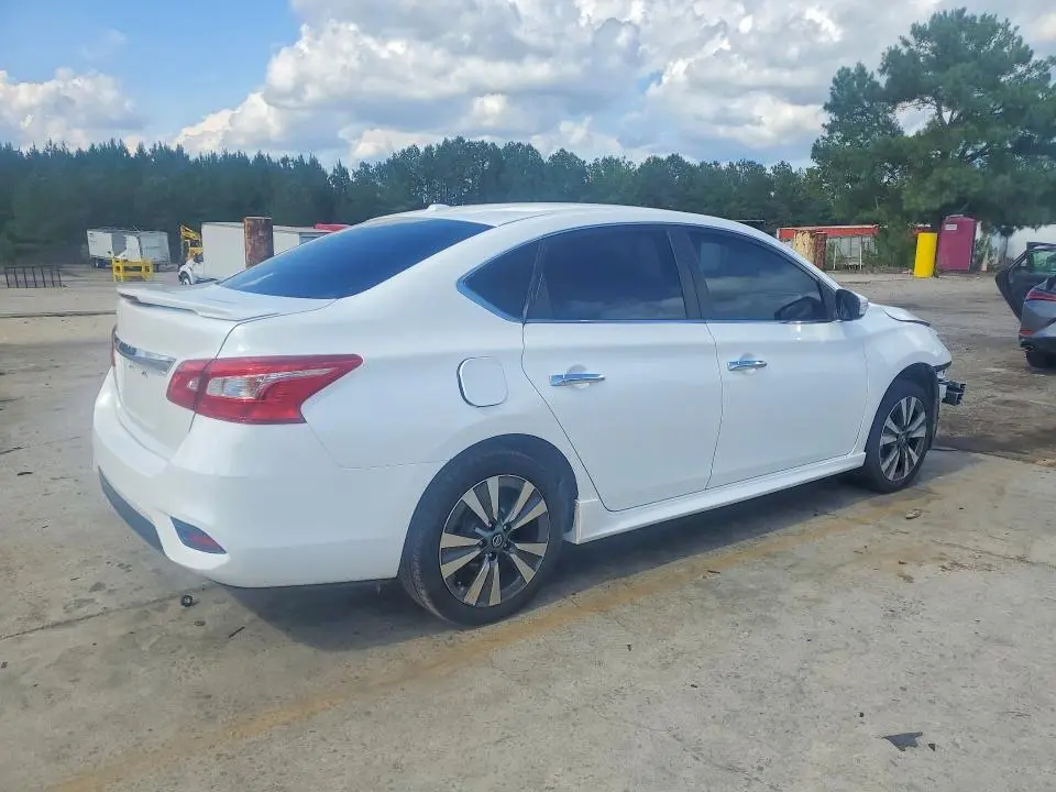 2016 NISSAN SENTRA SR  