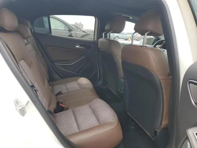 2015 MERCEDES-BENZ GLA 250 4MATIC  