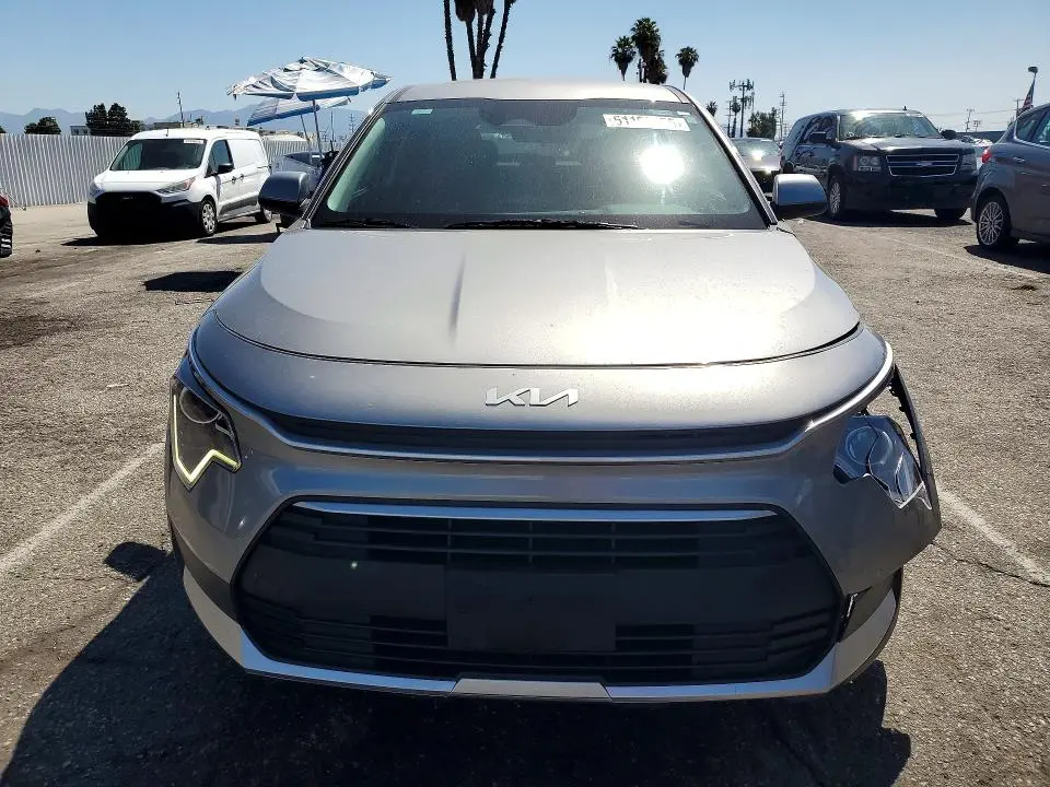 2023 KIA NIRO LX  