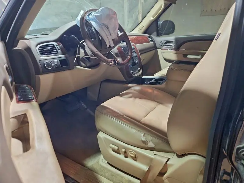 2010 CHEVROLET AVALANCHE LT  