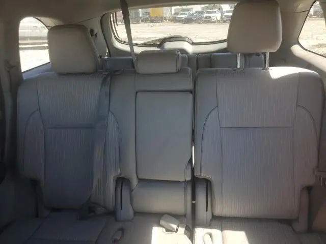 2018 TOYOTA HIGHLANDER LE  