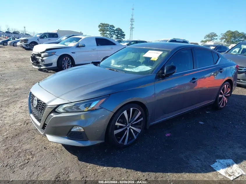 2020 NISSAN ALTIMA SR FWD