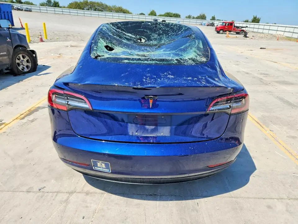 2018 TESLA MODEL 3   