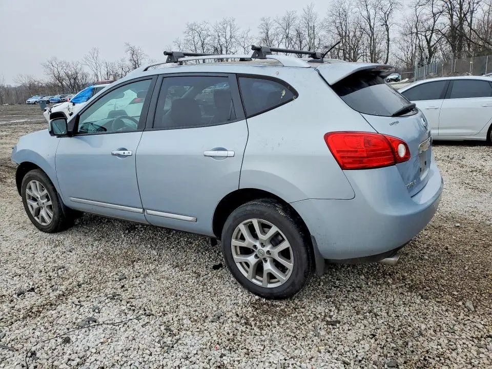 2013 NISSAN ROGUE S  