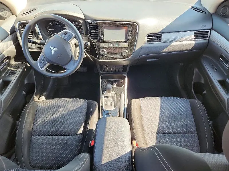 2018 MITSUBISHI OUTLANDER ES  