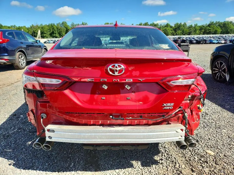 2020 TOYOTA CAMRY XSE  