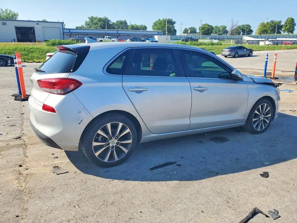 2018 HYUNDAI ELANTRA GT BASE  