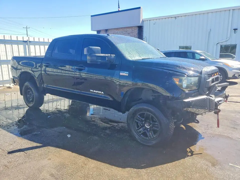 2013 TOYOTA TUNDRA CREWMAX SR5  