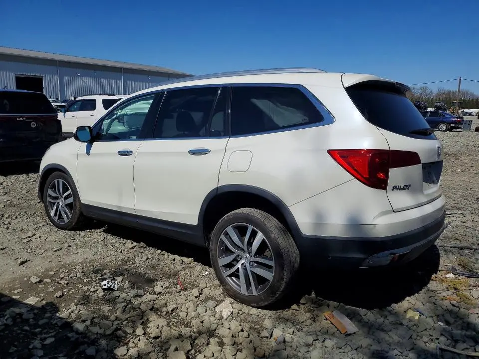 2018 HONDA PILOT TOURING  