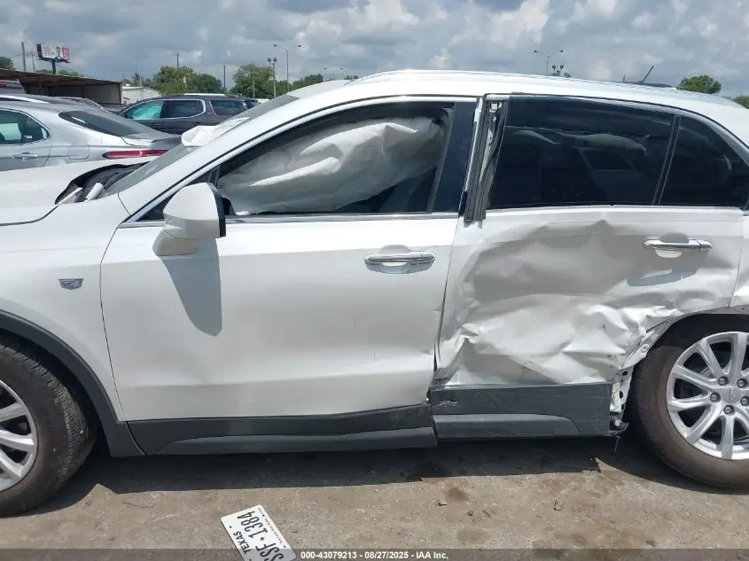 2023 CADILLAC XT4 FWD LUXURY