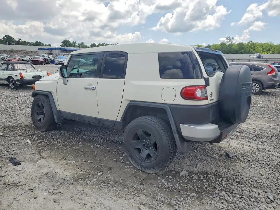 2013 TOYOTA FJ CRUISER BASE  