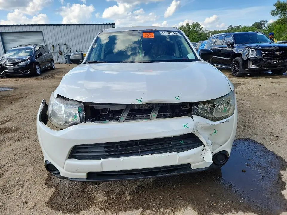 2014 MITSUBISHI OUTLANDER ES  