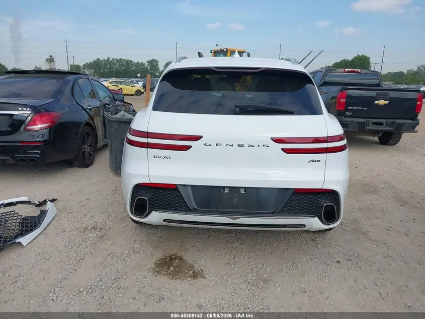 2024 GENESIS GV70 2.5T AWD