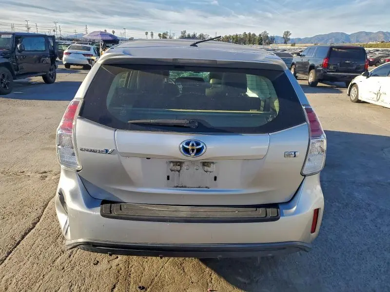2016 TOYOTA PRIUS V   