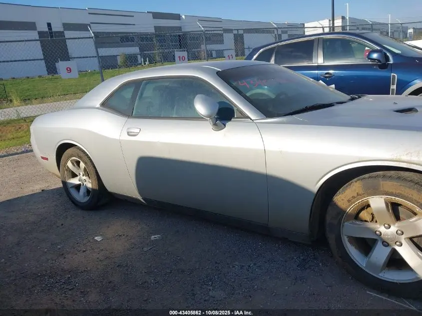 2012 DODGE CHALLENGER SXT
