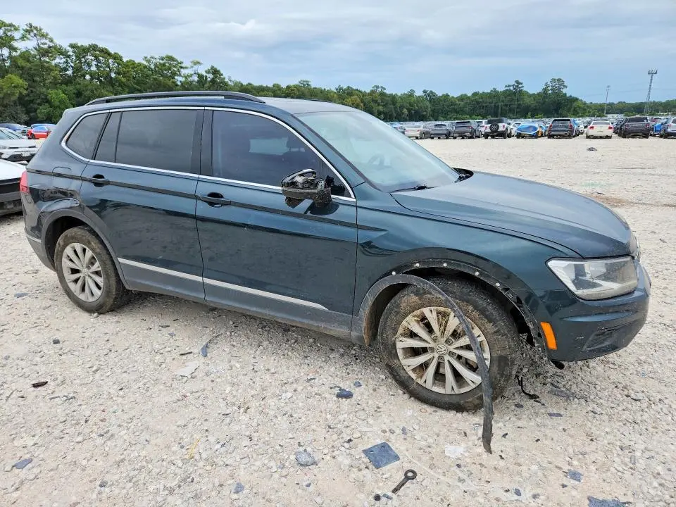 2018 VOLKSWAGEN TIGUAN SE  