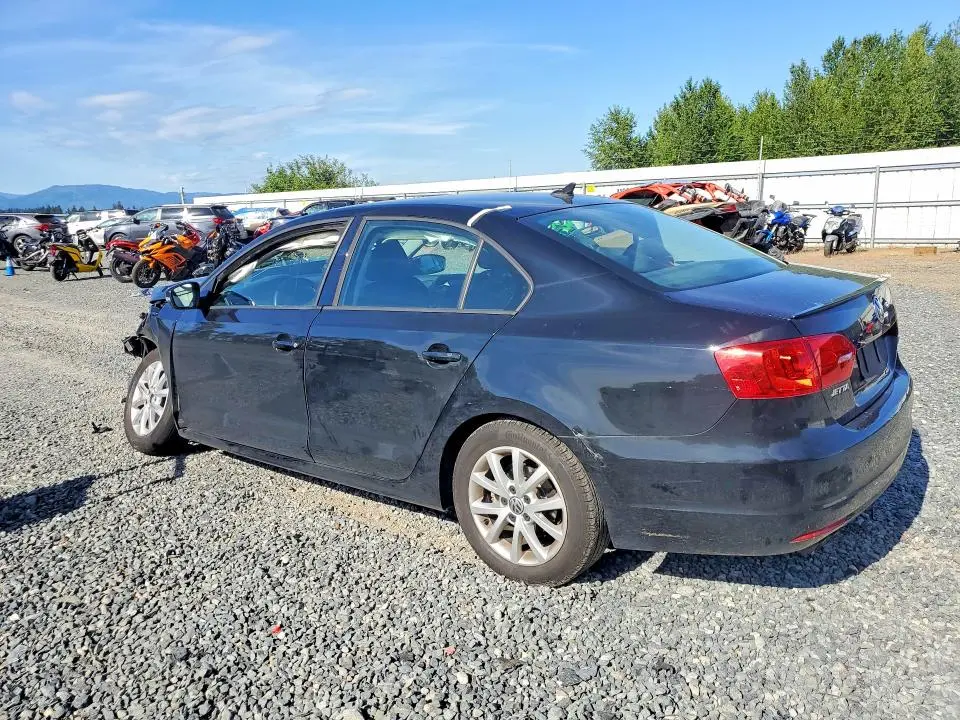 2012 VOLKSWAGEN JETTA SE  