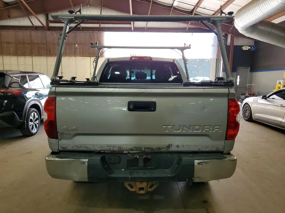 2015 TOYOTA TUNDRA SR5  
