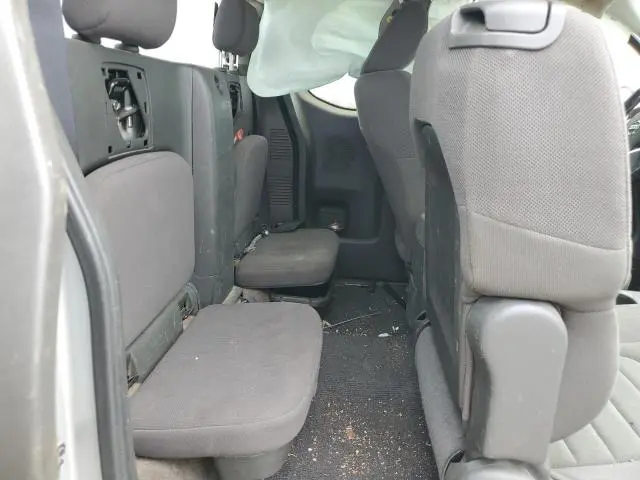 2013 NISSAN FRONTIER S